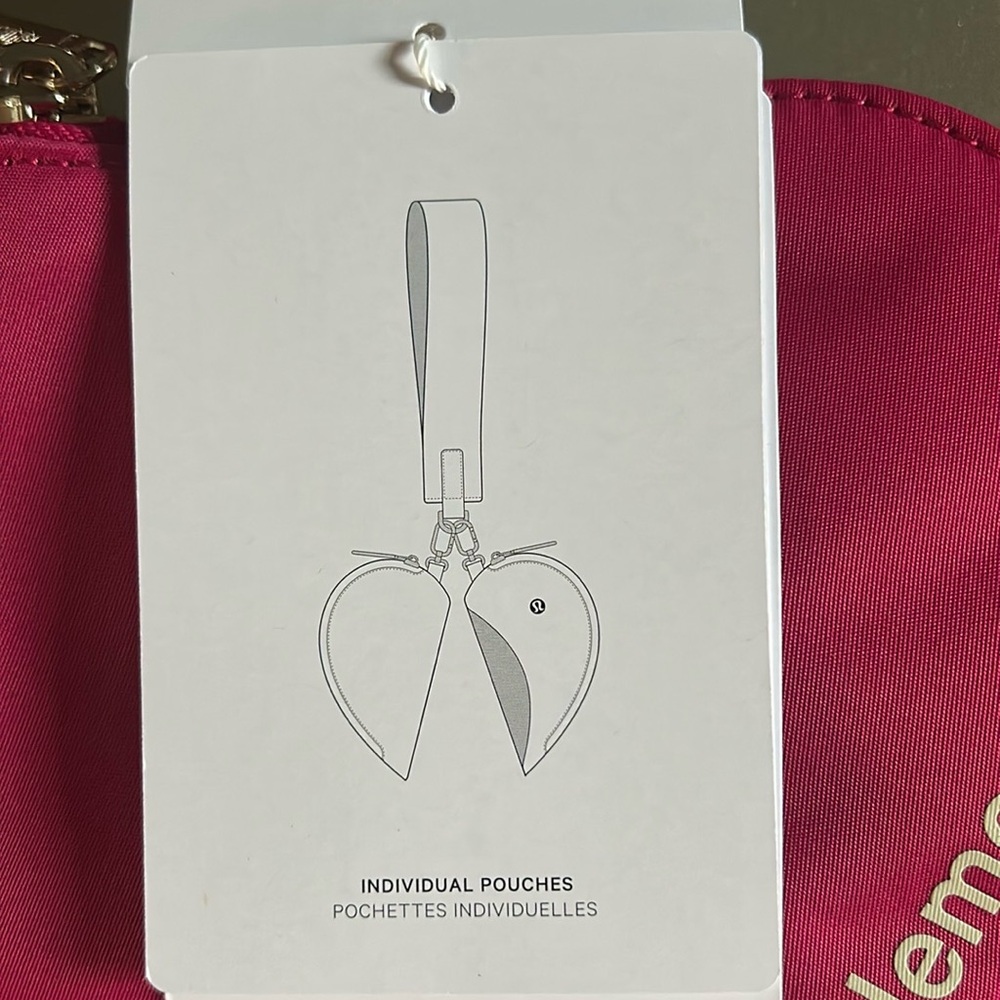 🆕 LULULEMON Dual Pouch Wristlet Heart Pink Passionate / Gold NWT - Picture 15 of 17